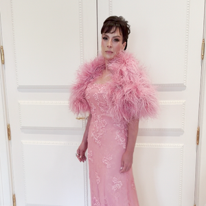 Em uma foto com os noivos e seus pais, incluindo Faustão, Magda Colares roubou a cena e ofuscou até a noiva