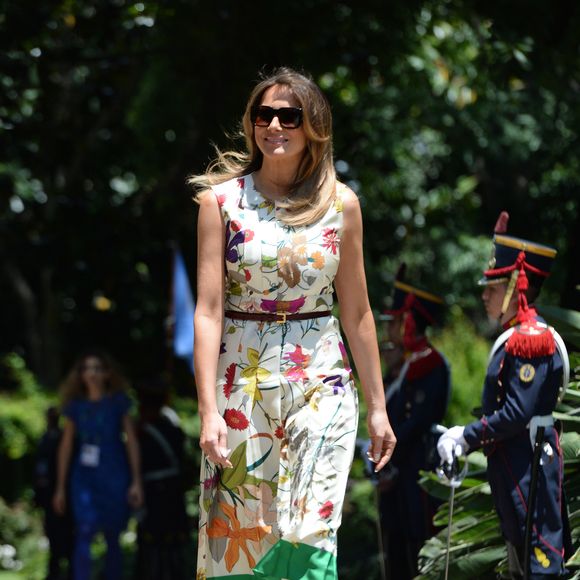 Com vestido florido, Melania Trump atraiu flashs em 2018 durante reunião do G20 na Argentina