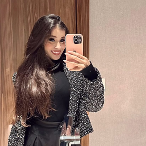 Durante o programa Fofocalizando, do SBT, a influenciadora Thayse Teixeira, amiga pessoal de Carlinhos, apontou o nome de uma mulher como possível pivô do fim do relacionamento de 15 anos: Eduarda Luvisneck.