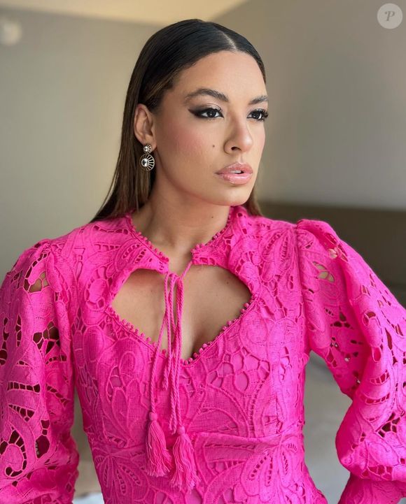 A TV Globo escolheu Beatriz Reis para apresentar os flashes durante o 'BBB 25'.