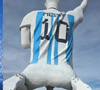 'Dançando na boquinha da garrafa': Messi ganha maior estátua do mundo dedicada a ele, mas web não perdoa pose da obra
