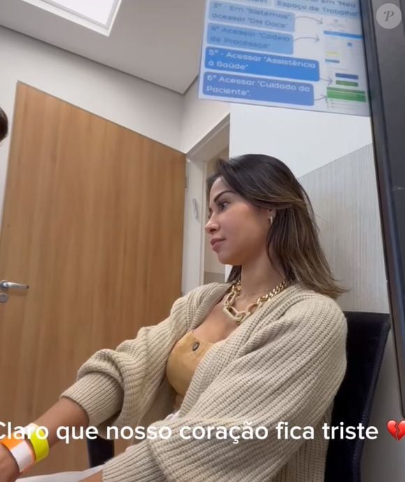 Maíra Cardi descobriu que o coração de seu bebê parou