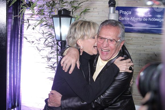 Carlos Alberto de Nobrega e Andrea Nobrega engataram o namoro em 1993 e se casaram em 1996 - em 2014, retomaram a relação rompida em 2019