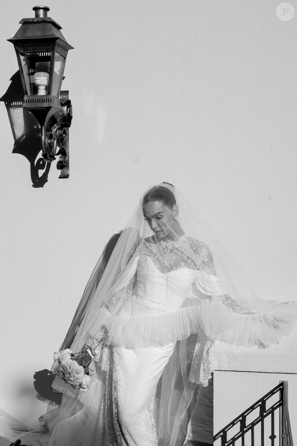 Festa de Giovanna Lancellotti terá a presença de um DJ e da bateria da Beija-Flor