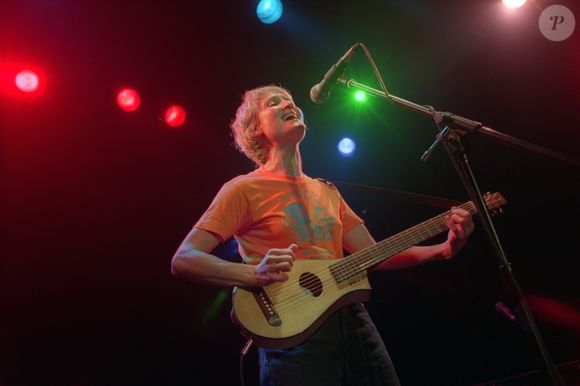 Jill Sobule foi pioneira no 'crowdfunding' ao gravar álbum cujo custo foi bancado por fãs