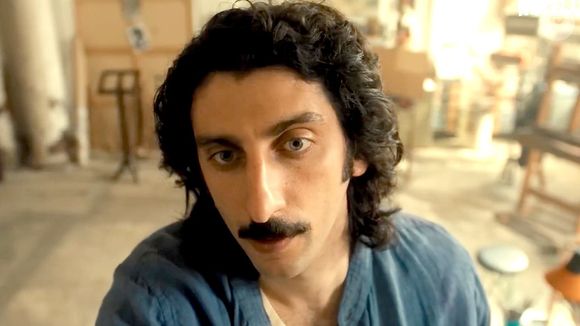 Previsto para estrear 23 de janeiro, a série 'O Falsário' aposta em uma narrativa sofisticada ao retratar a ascensão de um homem comum que se transforma em um dos maiores falsificadores de obras de arte da Europa