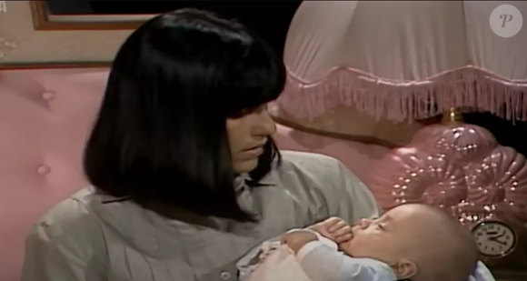 Em 'Vale Tudo' de 1988, Maria de Fátima (Gloria Pires) vendeu o próprio filho, e Raquel recuperou a criança
