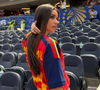 Parecem sapatilhas de balé, mas são os sapatos românticos da Melissa no tom 'bandeira da Espanha' que estou viciada em combinar com jorts neste inverno