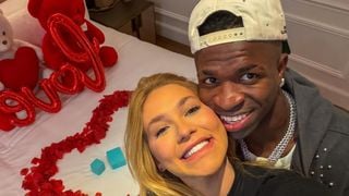 Camisola sexy, velas, clima de romance e mais! Quarto de luxo de Virginia e Vini Jr. em Londres vira assunto na web. Veja fotos!