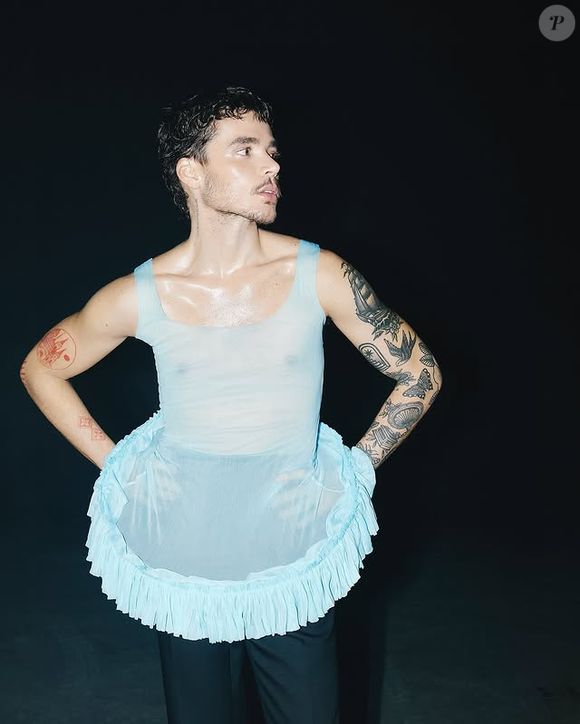 João Lucas contou que recebe muitas críticas principalmente sobre sua vestimenta