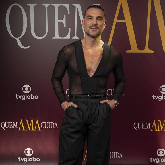 Como educar pelo exemplo? Igor Rickli explica ao Purepeople por que acredita que as crianças aprendem muito mais observando as atitudes dos pais do que ouvindo discursos