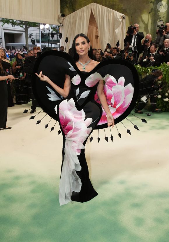 MET Gala 2025 tem como dress code 'Tailored for you' (feito sob medida).