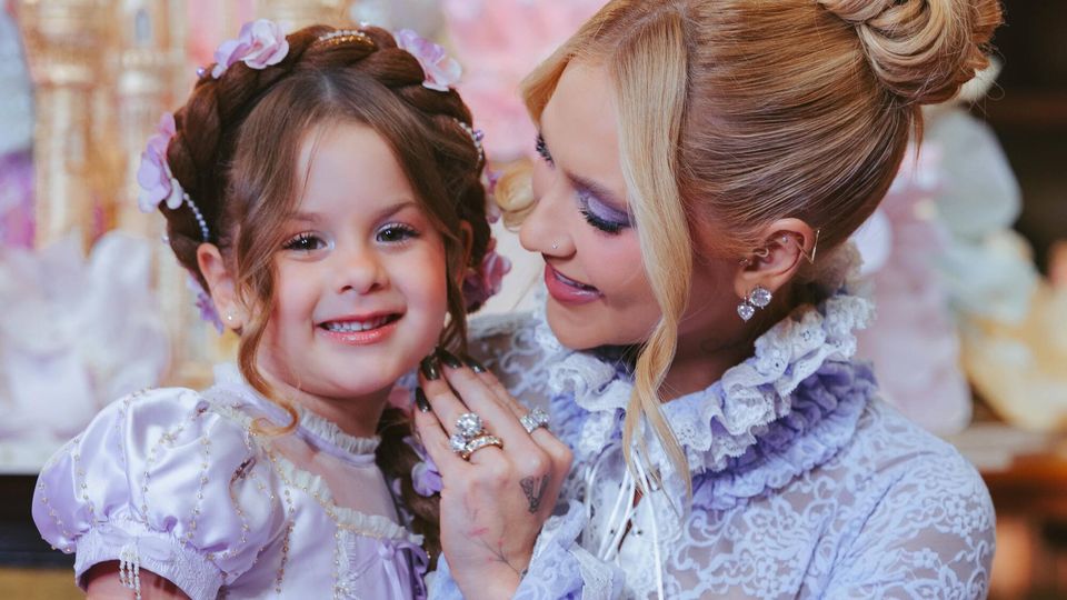 Os detalhes de luxo da festa de Maria Flor, filha de Virgínia e Zé Felipe