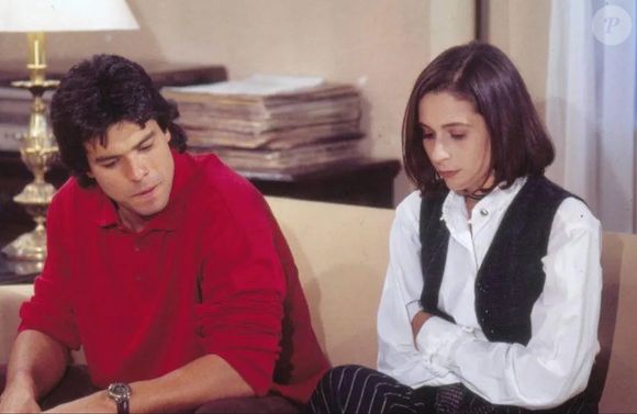 Novela 'A Viagem': Personagem de Téo vai se envolver com Lisa.