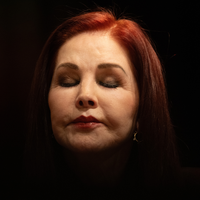 Viúva de Elvis Presley quebra o silêncio após processo que a acusa de matar a própria filha, Lisa Marie Presley, por dinheiro