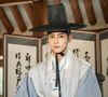 Em 'Hae-Ryung, a Historiadora', Cha Eun-woo é o Príncipe Yi Rim, o protagonista sensível e romântico que se envolve com uma mulher livre