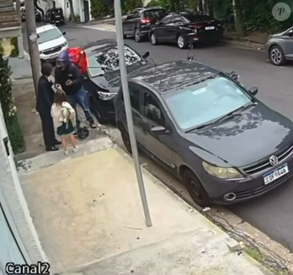 Bandido que assaltou Maria Prata exigiu a senha do celular