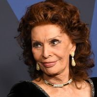 Sophia Loren, hoje aos 92: 'Envelhecer pode ser agradável e até divertido, se você souber usar o tempo, se está satisfeito com o que conseguiu e se continua sonhando'