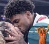 Beleza de Rauany Barcellos, namorada de Hugo Souza, do Corinthians, rouba cena em fotos de biquíni em viagens internacionais. Descubra signo e curiosidades