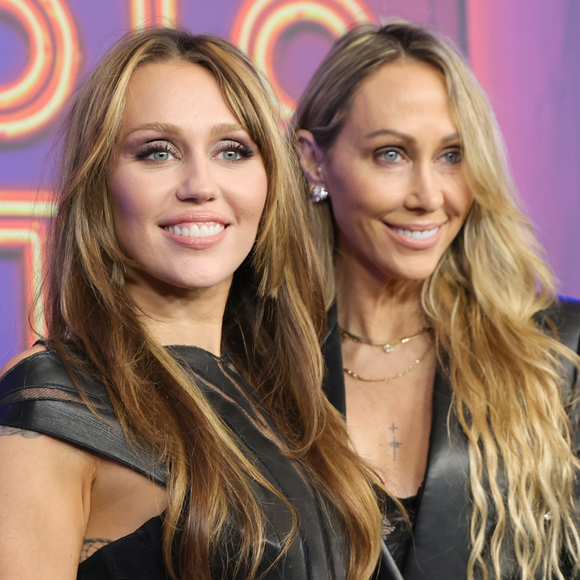 Tish Cyrus, mãe de Miley Cyrus, 58 anos: 'Comecei a treinar e agora me sinto melhor do que nos últimos 20 anos'