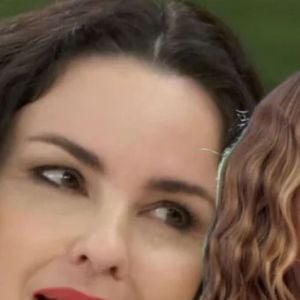 Patrícia Poeta comete falha ridícula com Carolina Kasting, a Rosana de 'Terra Nostra', sobre afastamento da TV