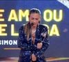 Simone Mendes ganhou o prêmio de Música do Ano por 'Me ama ou me larga', no 'Domingão com Huck'