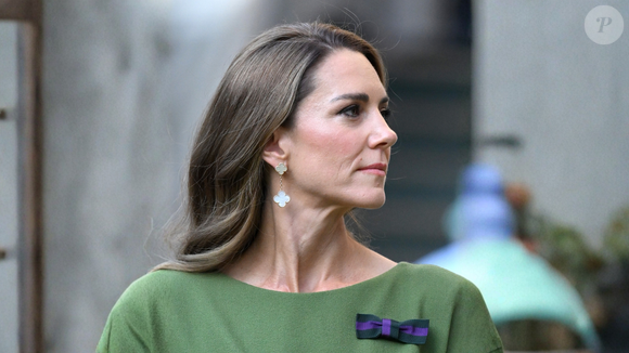 No início, Kate Middleton teria sido contrária à matrícula do seu filho pela distância da família, o que teria provocado discussões com William