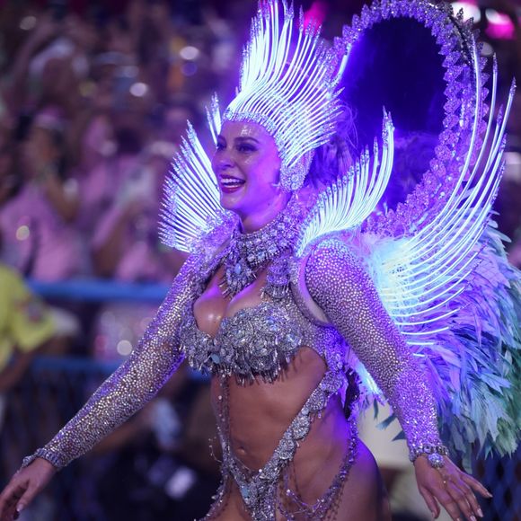 Paolla Oliveira admitiu tristeza com vice-campeonato da Grande Rio no carnaval 2025