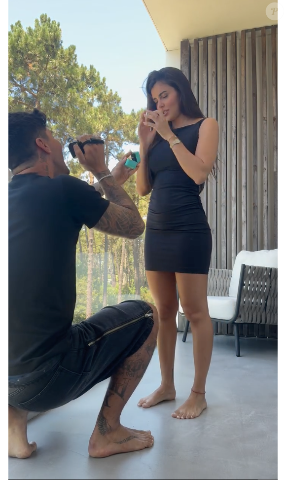 Gabriel Medina surpreendeu Isabella Arantes com um anel valiosíssimo e compartilhou os detalhes do pedido nas redes sociais