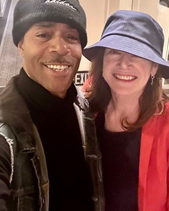 Kim Delaney abriu um boletim de ocorrência de violência doméstica contra o marido na sexta-feira (28)