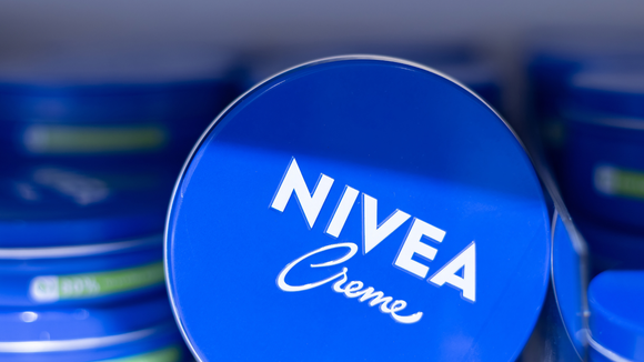 Se você adora o cheiro do creme Nivea, este perfume pode se tornar sua nova obsessão (e dura mais tempo!)