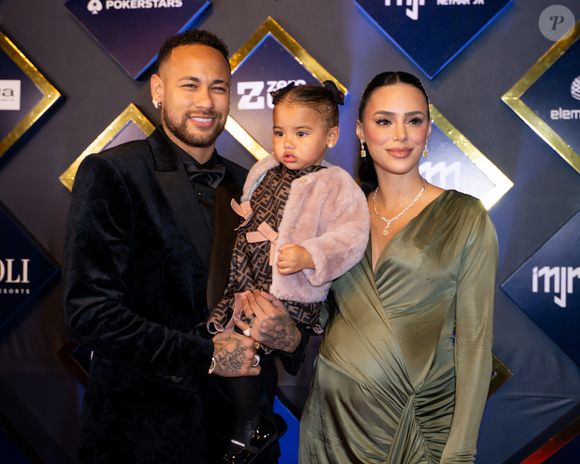 Neymar também comentou, durante a entrevista, sobre o grande sonho com a Copa do Mundo.