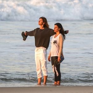 Areia úmida é a mais indicada para quem deseja caminhar na praia com mais conforto e menor risco de lesões