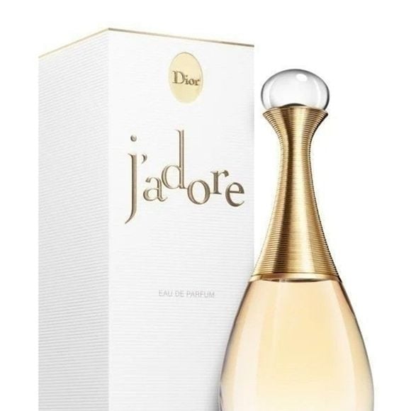 Perfume J'adore, da Dior, é muito famoso por todo o mundo.