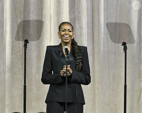 Michelle Obama também tem algo similar com o papa e Harrison Ford: nasceu em Chicago, nos Estados Unidos