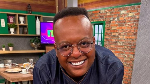 'Não vejo como serviço indigno, mas como um recomeço': flagrado vendendo doces em semáforo, vice-campeão do 'MasterChef Brasil' Estefano Zaquini abre o jogo sobre carreira
