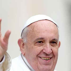 2015: Papa Francisco em mais uma audiência com peregrinos no Vaticano