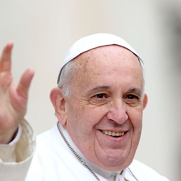 2015: Papa Francisco em mais uma audiência com peregrinos no Vaticano