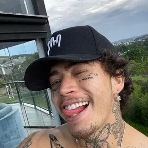 Whindersson Nunes já exibiu em suas redes uma mansão triplex