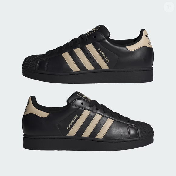 Garotas clássicas não conseguem viver sem um bom par de mocassins no guarda-roupa, ou pelo menos era assim até o lançamento do novo Adidas Superstar II preto