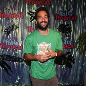 Qual é a altura de Humberto Carrão? Ator tem 1,77 m