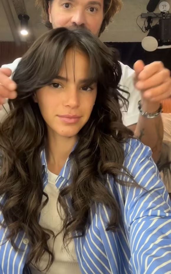 Antes, Bruna Marquezine havia aparecido com cabelo mais longo