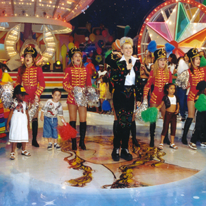 'Pago um preço alto': Bárbara Borges revela bastidores de sua ausência na despedida de Xuxa, diz compreender a rejeição após defender Marlene Mattos e confirma participação no telão. Segundo desabafo publicado pela atriz e informações da Quem, ela autorizou o uso de sua imagem para a homenagem na turnê 'O Último Voo da Nave'