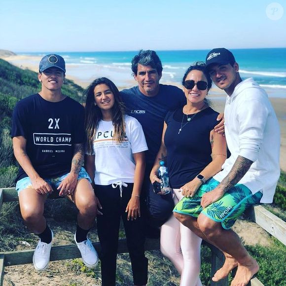 Simone Medina e Gabriel trocaram unfollow na época do relacionamento do atleta com Yasmin Brunet
