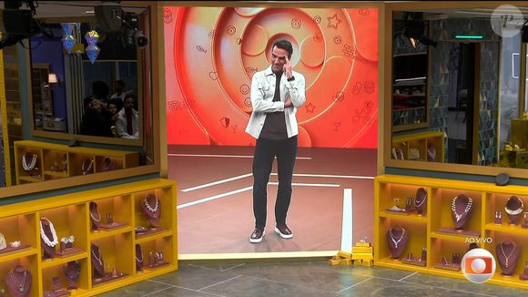 Tadeu Schmidt fez discurso sobre segundas chances no 'BBB 26' e relembrou expulsão de Ana Paula há 10 anos