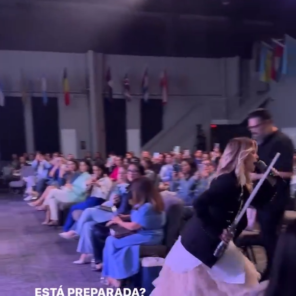 Karina Bacchi: vídeo furou a bolha gospel e virou chacota no X. ‘O que rolou com a Karina Bacchi’, diz o jornalista Gabriel Perline em uma publicação com mais de 1 milhão de views