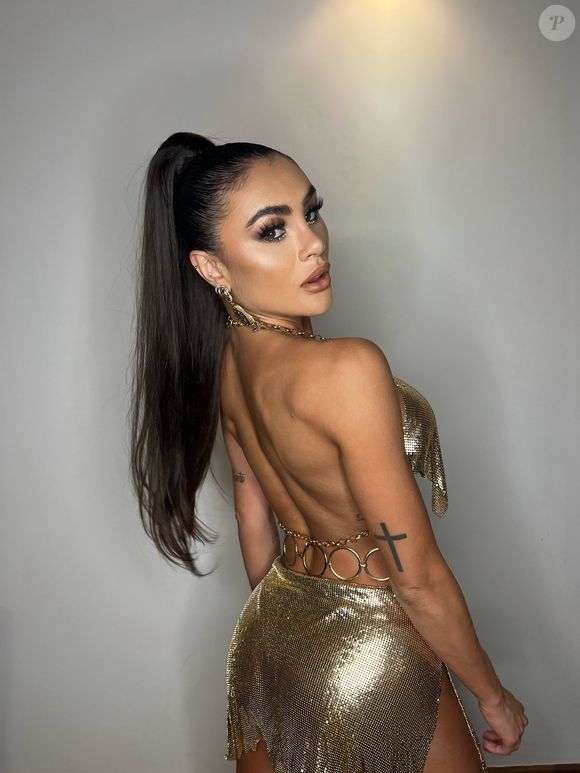 Natacha Horana afirma que chegou a ingerir comida estragada na cadeia. Declaração foi dada ao podcast ‘PodShape’