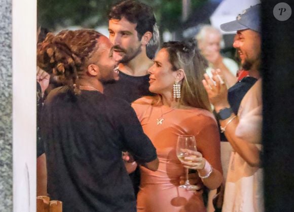 Affair de Wanessa Camargo, Bruno Bevan também é modelo