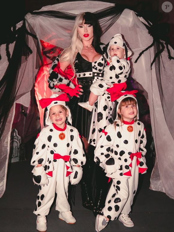 Virginia Fonseca e os filhos combinaram fantasia para festa de Halloween