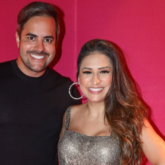 Xó, zica! Marido de Simone Mendes usa cadeira de rodas no hospital após mal-estar da mulher e do filho: 'Presente do fim de noite'